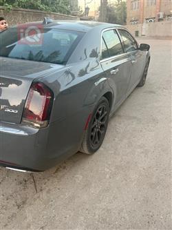 كرايسلر 300